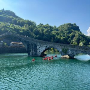 Packraften Lucca: ervaar de Ponte del Diavolo vanaf het water