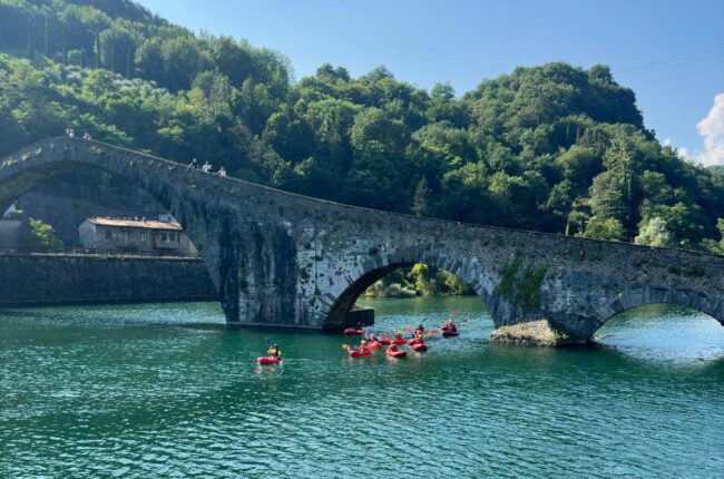 Packraften bij de Ponte del Diavolo