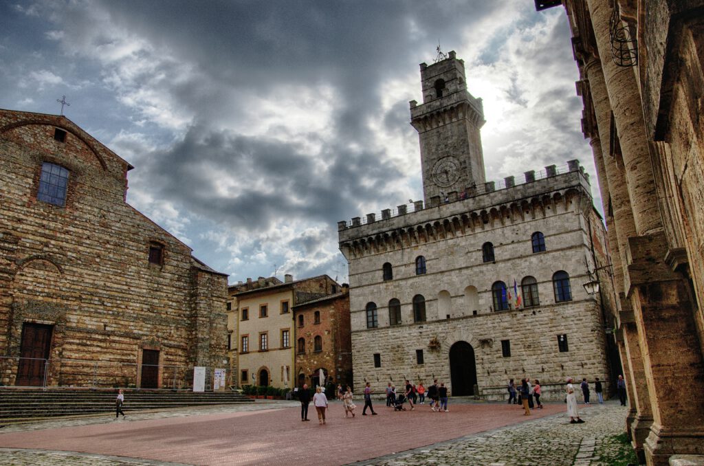 Piazza grande montepulciano