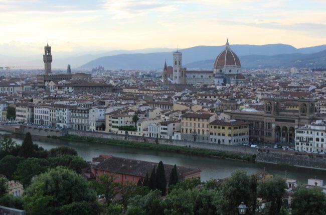 Schemering vanaf piazzale michelangelo